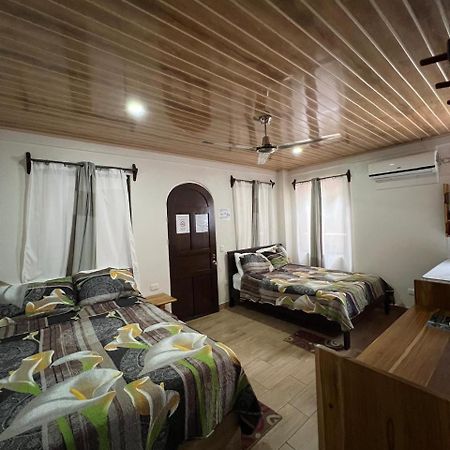 Apartamentos Mansion Tropical Quepos Dış mekan fotoğraf