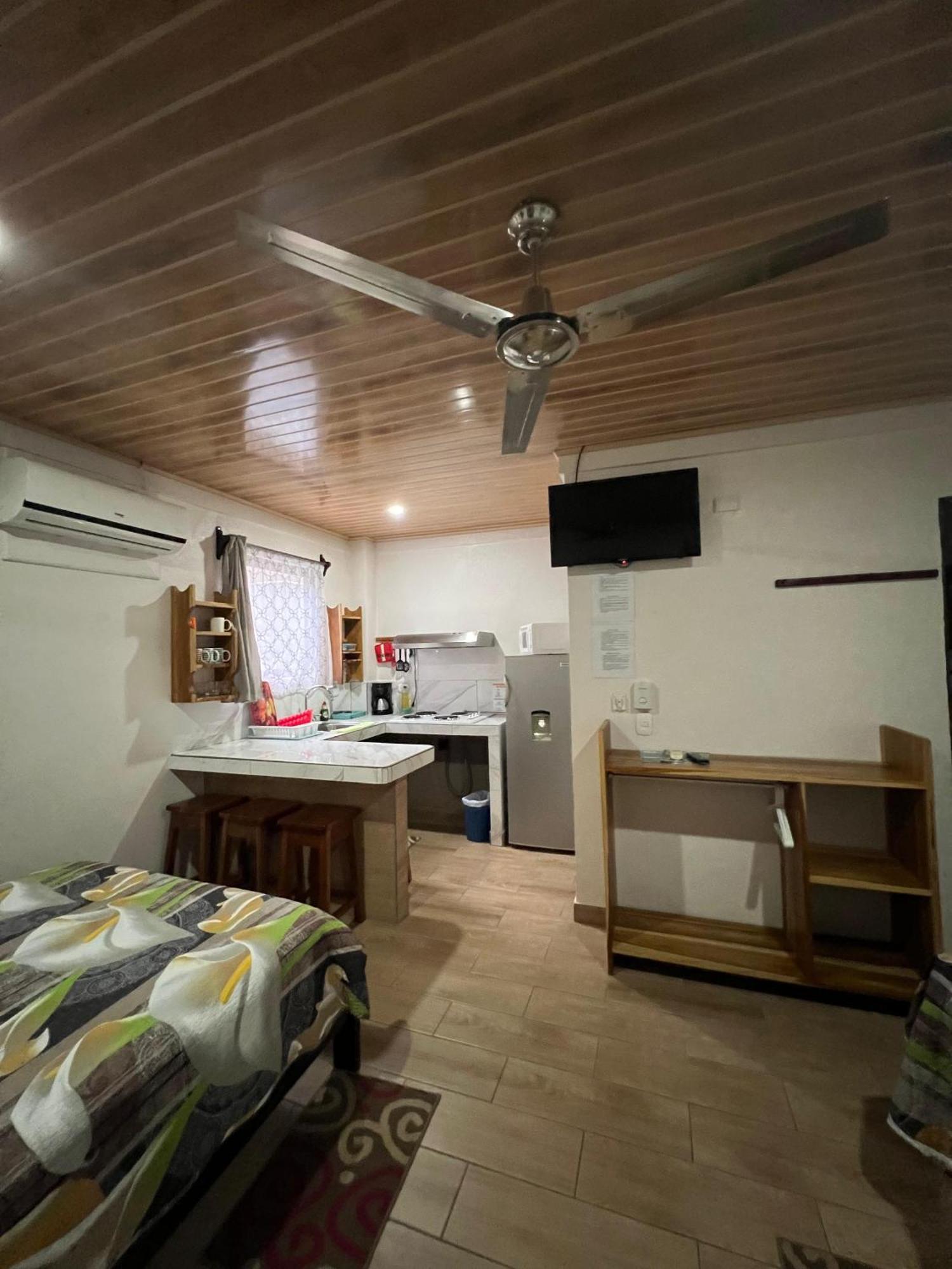 Apartamentos Mansion Tropical Quepos Dış mekan fotoğraf